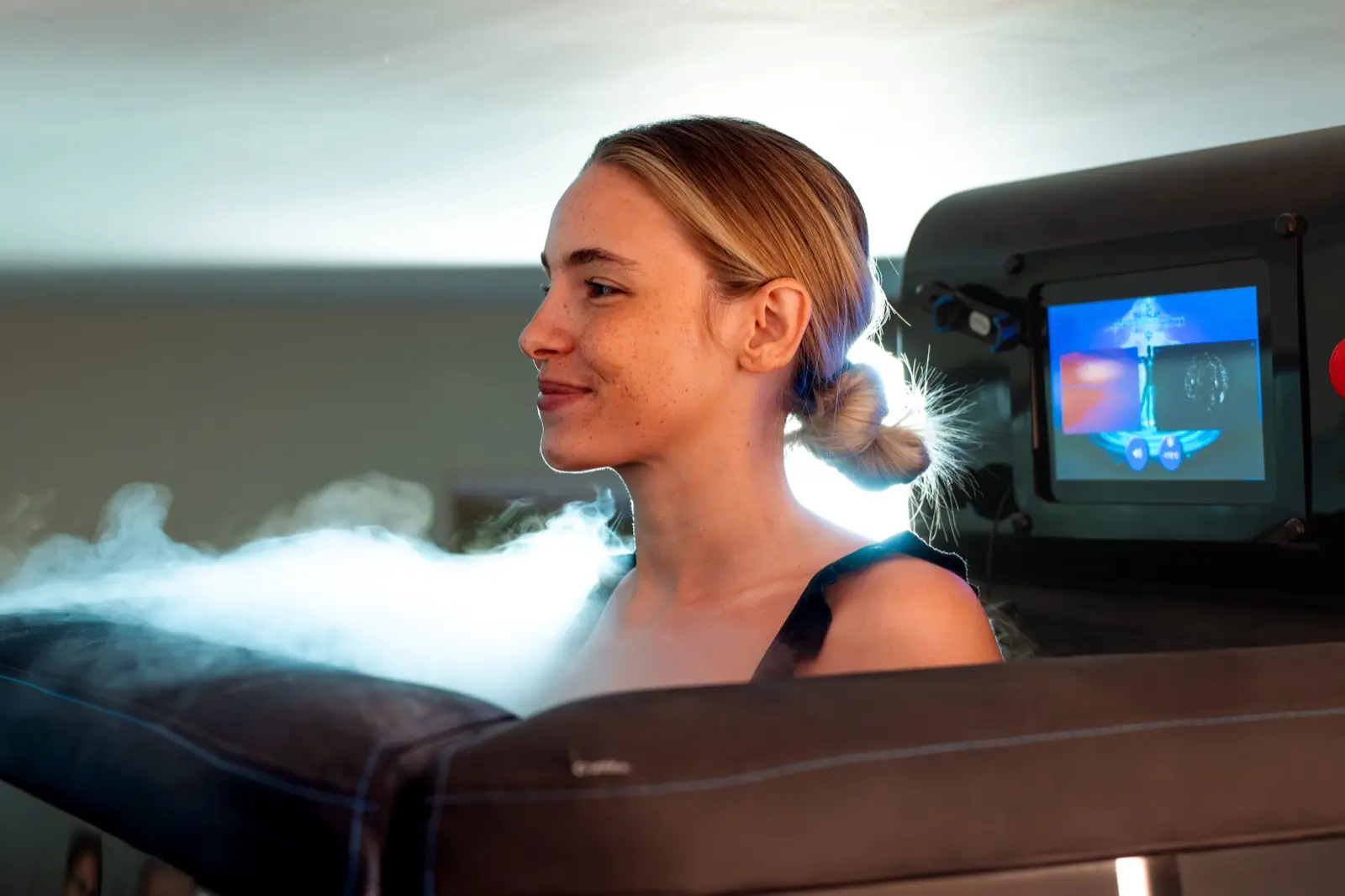 Vendég relaxál a wellnessrészlegen